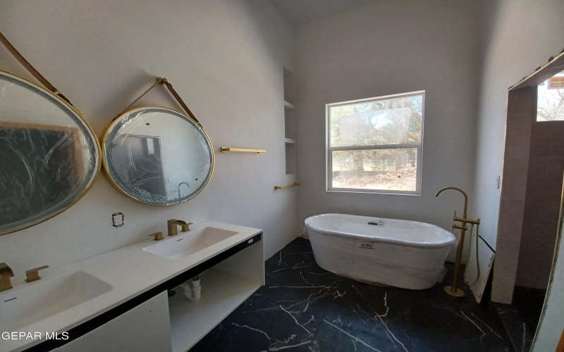 115 BIRD Avenue, El Paso, TX 79922, 3 Habitaciones Habitaciones , ,3 BañosBaños,Residential,En Venta,115 BIRD Avenue,0,941077