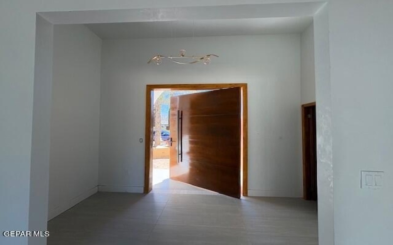 115 BIRD Avenue, El Paso, TX 79922, 3 Habitaciones Habitaciones , ,3 BañosBaños,Residential,En Venta,115 BIRD Avenue,0,941077