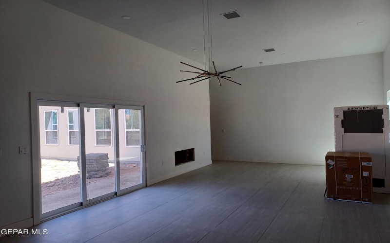 115 BIRD Avenue, El Paso, TX 79922, 3 Habitaciones Habitaciones , ,3 BañosBaños,Residential,En Venta,115 BIRD Avenue,0,941077