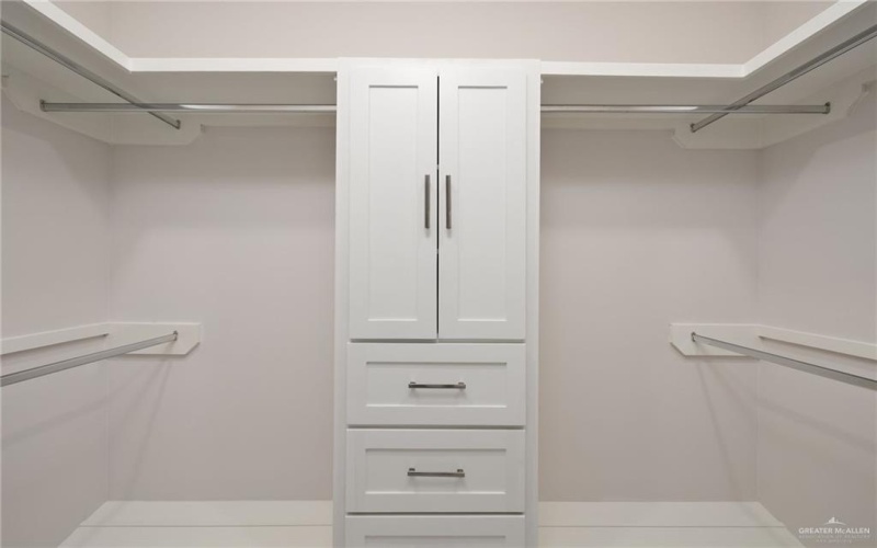 908 E 39th Street, San Juan, TX 78579, 3 Bedrooms Bedrooms, ,2 BathroomsBathrooms,Residential,For Sale,908 E 39th Street,0,500839