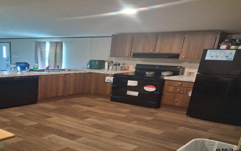 2332 County Road 1455, Mt Pleasant, TX 75455, 3 Bedrooms Bedrooms, ,2 BathroomsBathrooms,Residential,For Sale,2332 County Road 1455,0,26004657