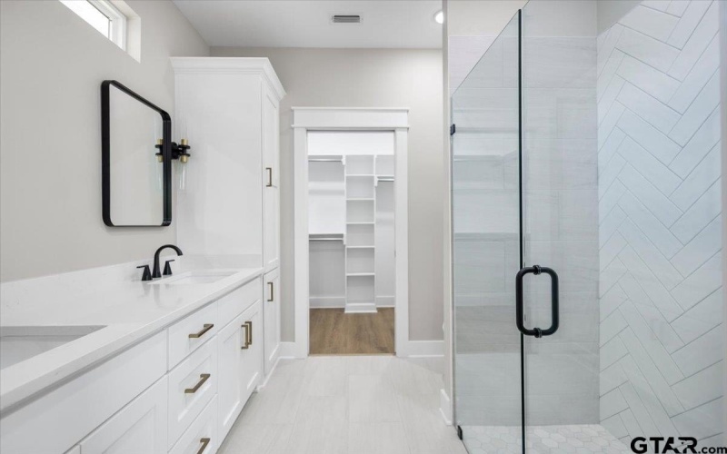 307 S Langham St, Troup, TX 75789, 3 Bedrooms Bedrooms, ,2 BathroomsBathrooms,Residential,For Sale,307 S Langham St,0,26004675