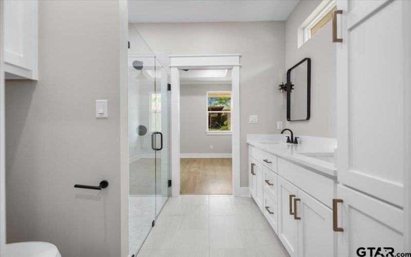 307 S Langham St, Troup, TX 75789, 3 Bedrooms Bedrooms, ,2 BathroomsBathrooms,Residential,For Sale,307 S Langham St,0,26004675