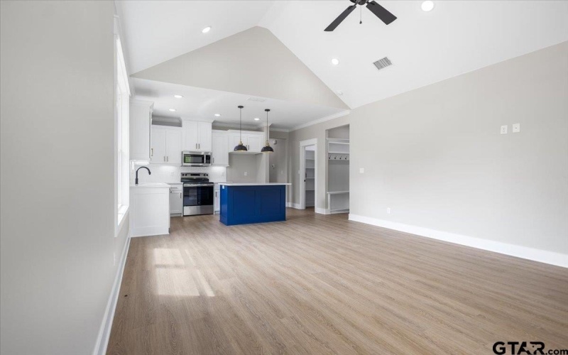 307 S Langham St, Troup, TX 75789, 3 Bedrooms Bedrooms, ,2 BathroomsBathrooms,Residential,For Sale,307 S Langham St,0,26004675