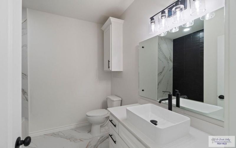 112 MARIGOLD RD, LOS FRESNOS, TX 78566, 3 Bedrooms Bedrooms, ,2 BathroomsBathrooms,Residential,For Sale,112 MARIGOLD RD,0,29775212