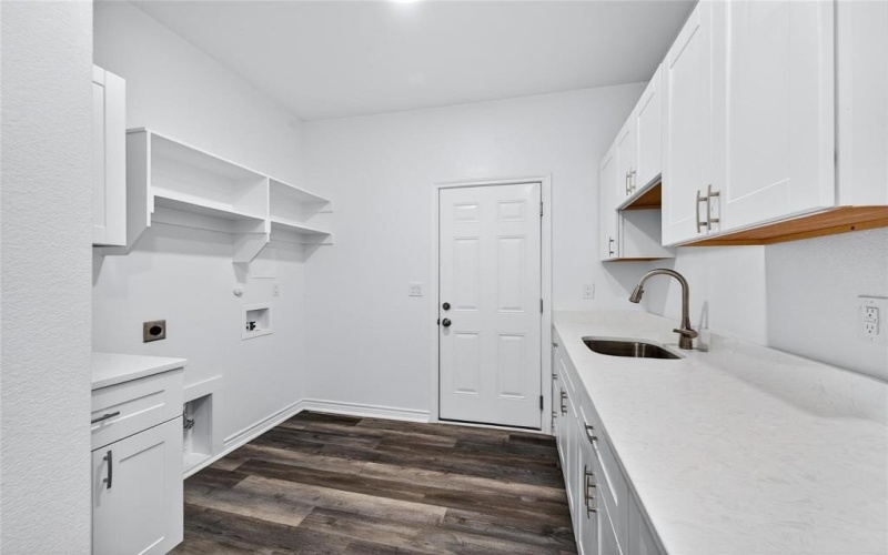 1809 Bluebonnet Avenue, Denison, TX 75020, 5 Habitaciones Habitaciones , ,3 BañosBaños,Residential,En Venta,1809 Bluebonnet Avenue,0,21226659