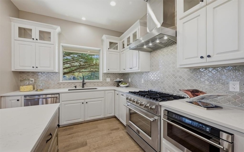 613 Coffee Circle, Pottsboro, TX 75076, 4 Bedrooms Bedrooms, ,3 BathroomsBathrooms,Residential,For Sale,613 Coffee Circle,0,21226823