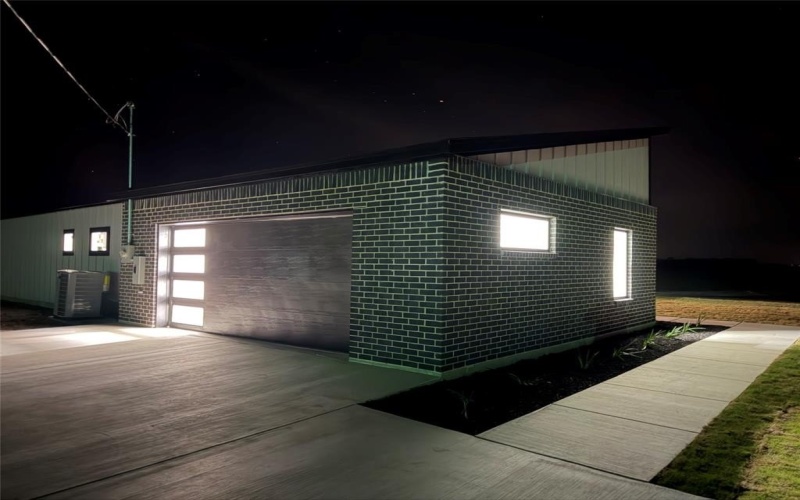 2091 Goodwyn Road, Avalon, TX 76623, 3 Bedrooms Bedrooms, ,2 BathroomsBathrooms,Residential,For Sale,2091 Goodwyn Road,0,21226932