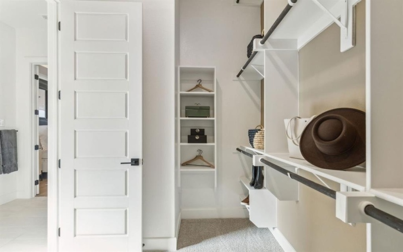 200 Bristol Lane, Azle, TX 76020, 5 Bedrooms Bedrooms, ,5 BathroomsBathrooms,Residential,For Sale,200 Bristol Lane,0,21227053