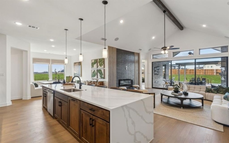 200 Bristol Lane, Azle, TX 76020, 5 Bedrooms Bedrooms, ,5 BathroomsBathrooms,Residential,For Sale,200 Bristol Lane,0,21227053