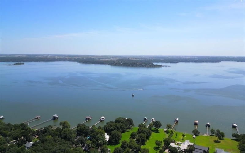 200 Bristol Lane, Azle, TX 76020, 5 Bedrooms Bedrooms, ,5 BathroomsBathrooms,Residential,For Sale,200 Bristol Lane,0,21227053