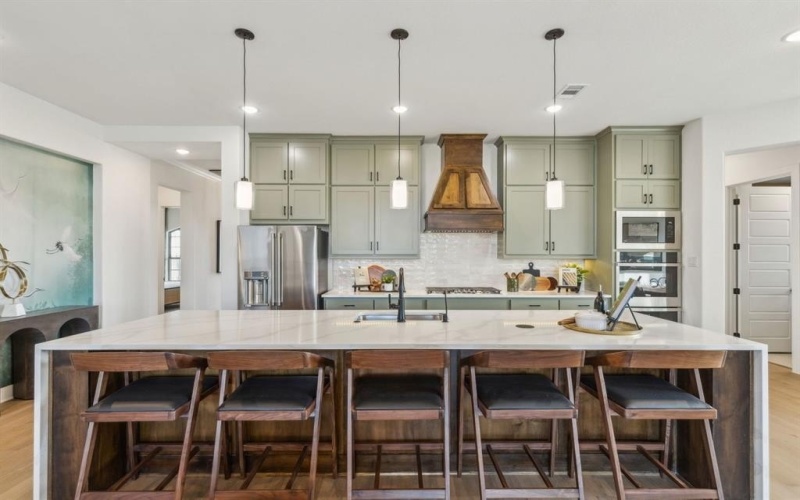 200 Bristol Lane, Azle, TX 76020, 5 Bedrooms Bedrooms, ,5 BathroomsBathrooms,Residential,For Sale,200 Bristol Lane,0,21227053