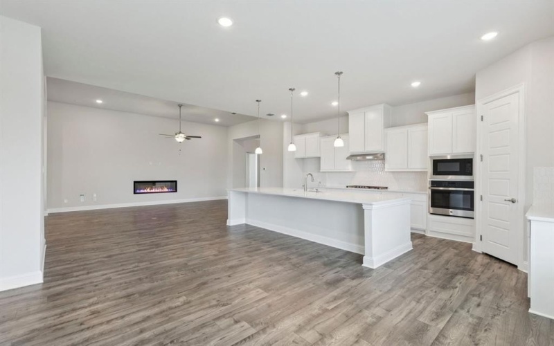 1125 Painted Lady Drive, Crowley, TX 76036, 4 Bedrooms Bedrooms, ,3 BathroomsBathrooms,Residential,For Sale,1125 Painted Lady Drive,0,21227062