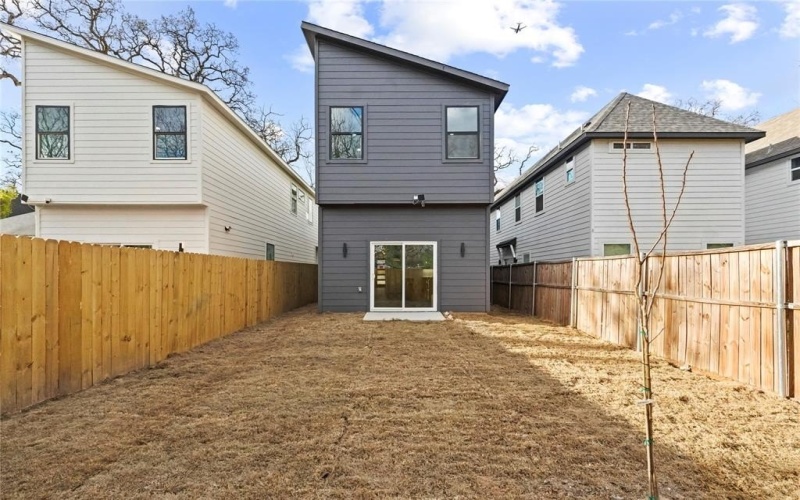 2618 Birmingham Avenue, Dallas, TX 75215, 3 Bedrooms Bedrooms, ,2 BathroomsBathrooms,Residential,For Sale,2618 Birmingham Avenue,0,21227125