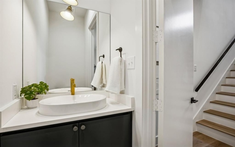 2147 Mail Avenue, Dallas, TX 75235, 11 Bedrooms Bedrooms, ,10 BathroomsBathrooms,Residential Multi Family,For Sale,2147 Mail Avenue,0,21221042