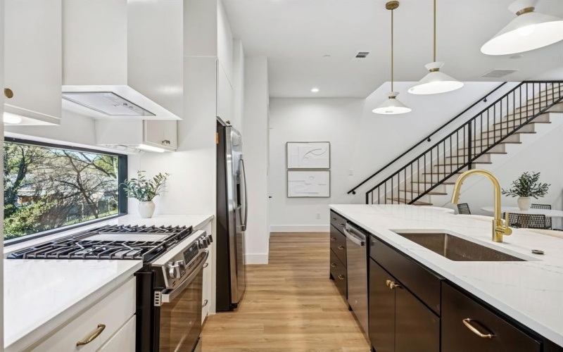 2147 Mail Avenue, Dallas, TX 75235, 11 Bedrooms Bedrooms, ,10 BathroomsBathrooms,Residential Multi Family,For Sale,2147 Mail Avenue,0,21221042