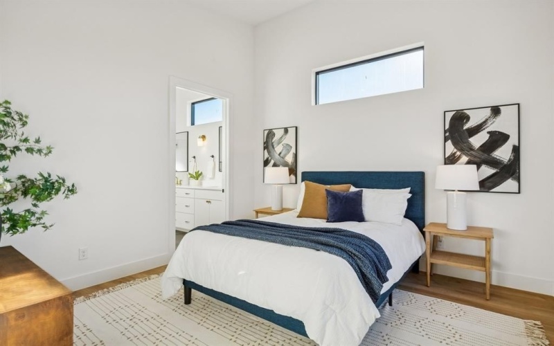 2151 Mail Avenue, Dallas, TX 75235, 11 Habitaciones Habitaciones , ,10 BañosBaños,Residential Multi Family,En Venta,2151 Mail Avenue,0,21221048