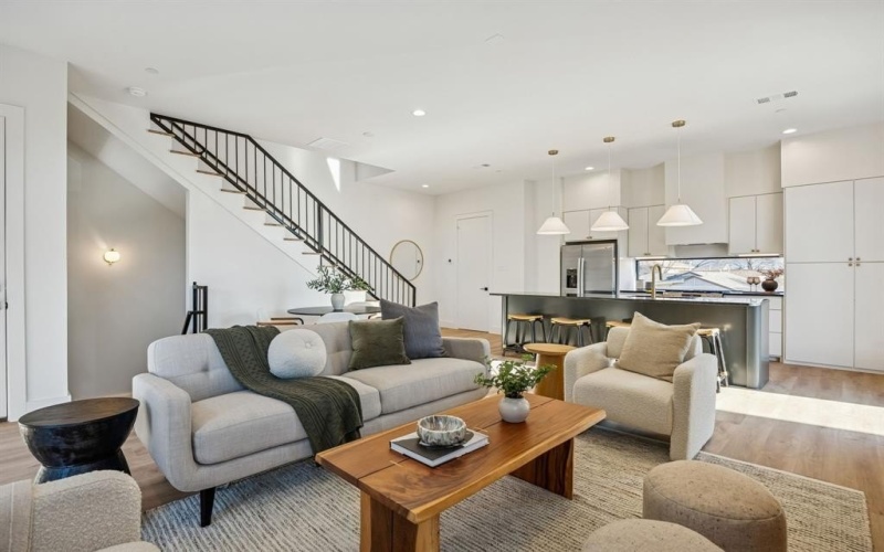 2151 Mail Avenue, Dallas, TX 75235, 11 Habitaciones Habitaciones , ,10 BañosBaños,Residential Multi Family,En Venta,2151 Mail Avenue,0,21221048