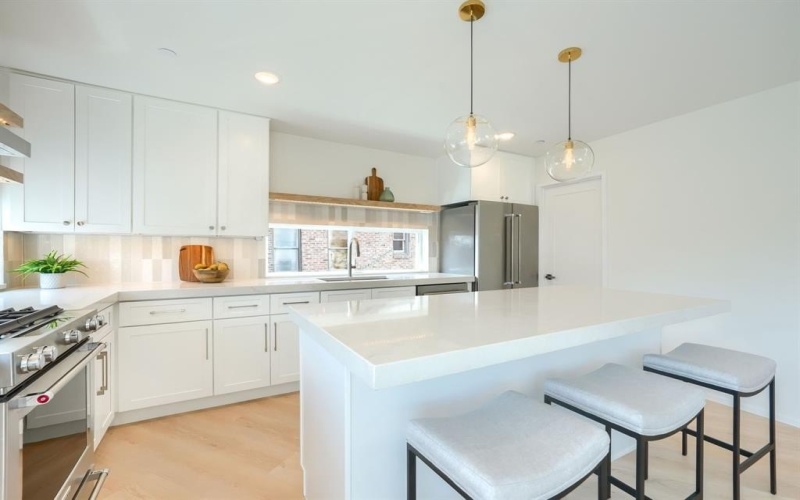 5705 Live Oak Street #D, Dallas, TX 75206, 2 Bedrooms Bedrooms, ,2 BathroomsBathrooms,Residential,For Sale,5705 Live Oak Street,0,21224874