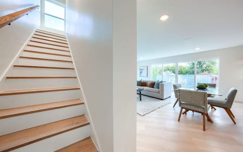 5705 Live Oak Street #D, Dallas, TX 75206, 2 Bedrooms Bedrooms, ,2 BathroomsBathrooms,Residential,For Sale,5705 Live Oak Street,0,21224874