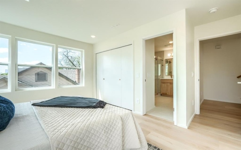 5705 Live Oak Street #D, Dallas, TX 75206, 2 Bedrooms Bedrooms, ,2 BathroomsBathrooms,Residential,For Sale,5705 Live Oak Street,0,21224874