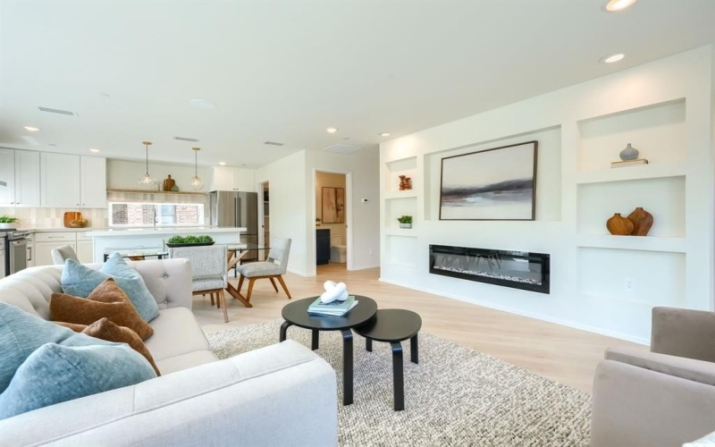 5705 Live Oak Street #D, Dallas, TX 75206, 2 Bedrooms Bedrooms, ,2 BathroomsBathrooms,Residential,For Sale,5705 Live Oak Street,0,21224874