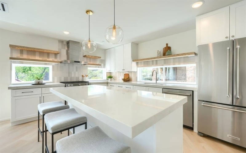 5705 Live Oak Street #D, Dallas, TX 75206, 2 Bedrooms Bedrooms, ,2 BathroomsBathrooms,Residential,For Sale,5705 Live Oak Street,0,21224874