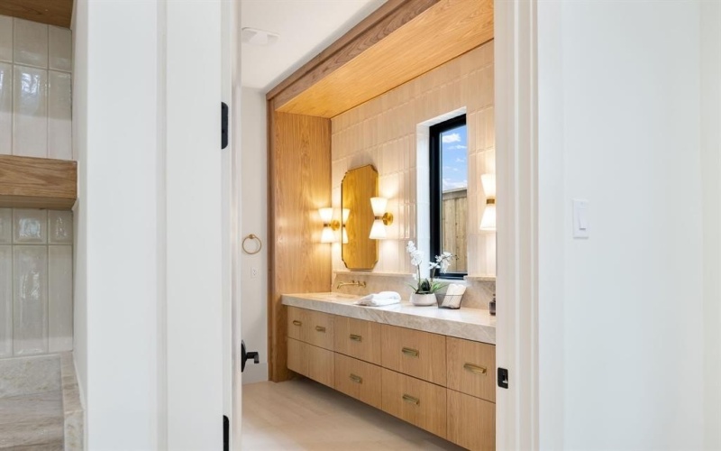 6452 Walnut Hill Lane, Dallas, TX 75230, 5 Bedrooms Bedrooms, ,6 BathroomsBathrooms,Residential,For Sale,6452 Walnut Hill Lane,0,21226051