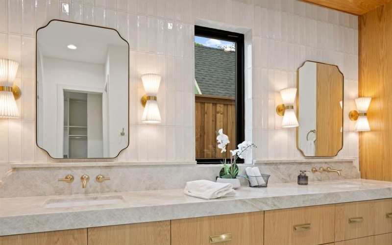 6452 Walnut Hill Lane, Dallas, TX 75230, 5 Bedrooms Bedrooms, ,6 BathroomsBathrooms,Residential,For Sale,6452 Walnut Hill Lane,0,21226051