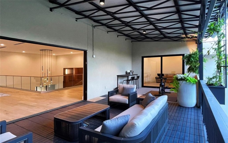 10236 Crestover Drive, Dallas, TX 75229, 5 Bedrooms Bedrooms, ,7 BathroomsBathrooms,Residential,For Sale,10236 Crestover Drive,0,21226105