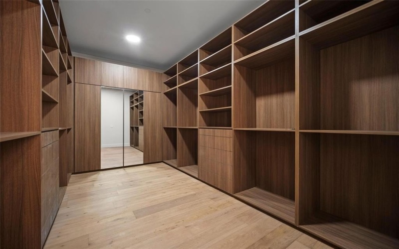 10236 Crestover Drive, Dallas, TX 75229, 5 Bedrooms Bedrooms, ,7 BathroomsBathrooms,Residential,For Sale,10236 Crestover Drive,0,21226105