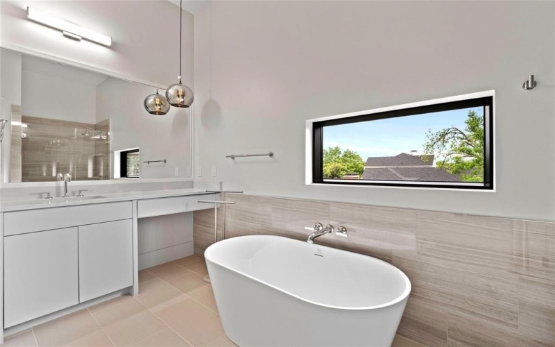 10236 Crestover Drive, Dallas, TX 75229, 5 Bedrooms Bedrooms, ,7 BathroomsBathrooms,Residential,For Sale,10236 Crestover Drive,0,21226105