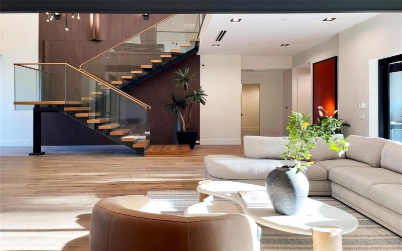 10236 Crestover Drive, Dallas, TX 75229, 5 Bedrooms Bedrooms, ,7 BathroomsBathrooms,Residential,For Sale,10236 Crestover Drive,0,21226105