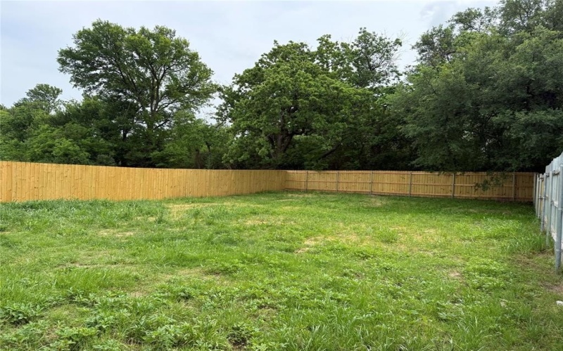 5032 Chapman Street, Fort Worth, TX 76105, 4 Bedrooms Bedrooms, ,2 BathroomsBathrooms,Residential,For Sale,5032 Chapman Street,0,21226213