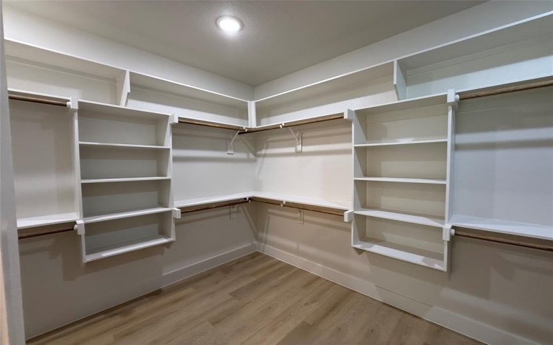 5032 Chapman Street, Fort Worth, TX 76105, 4 Bedrooms Bedrooms, ,2 BathroomsBathrooms,Residential,For Sale,5032 Chapman Street,0,21226213