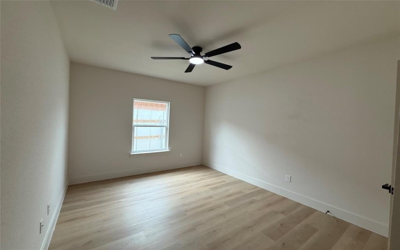 5032 Chapman Street, Fort Worth, TX 76105, 4 Bedrooms Bedrooms, ,2 BathroomsBathrooms,Residential,For Sale,5032 Chapman Street,0,21226213