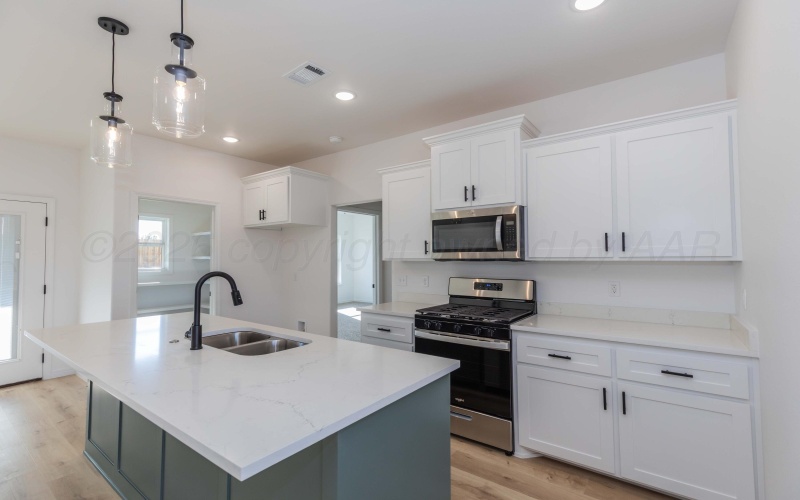 528 Camelot Drive, Borger, TX 79007, 3 Bedrooms Bedrooms, ,2 BathroomsBathrooms,Residential,For Sale,528 Camelot Drive,0,26-2774