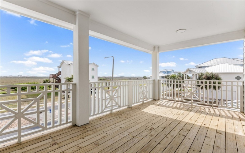 129 Frontside Drive, Corpus Christi, TX 78418, 6 Bedrooms Bedrooms, ,5 BathroomsBathrooms,Residential,For Sale,129 Frontside Drive,0,473948