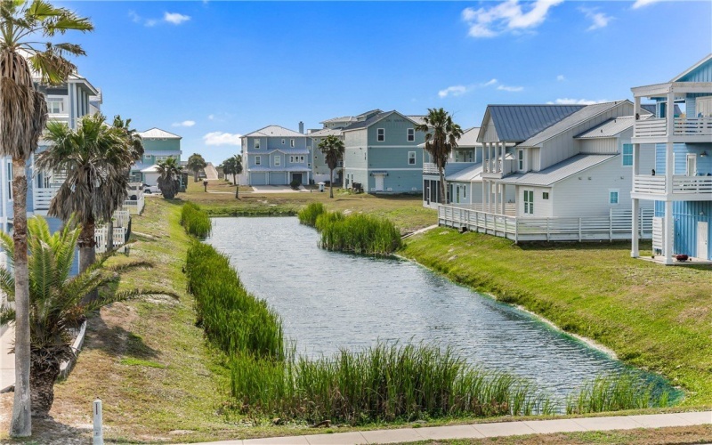 129 Frontside Drive, Corpus Christi, TX 78418, 6 Bedrooms Bedrooms, ,5 BathroomsBathrooms,Residential,For Sale,129 Frontside Drive,0,473948