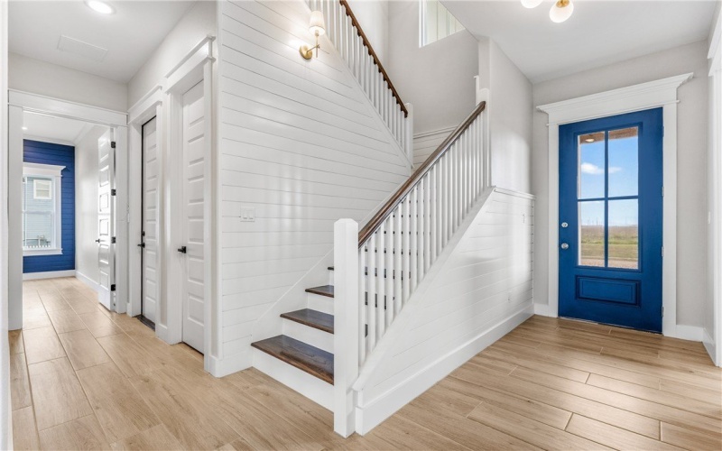 129 Frontside Drive, Corpus Christi, TX 78418, 6 Bedrooms Bedrooms, ,5 BathroomsBathrooms,Residential,For Sale,129 Frontside Drive,0,473948