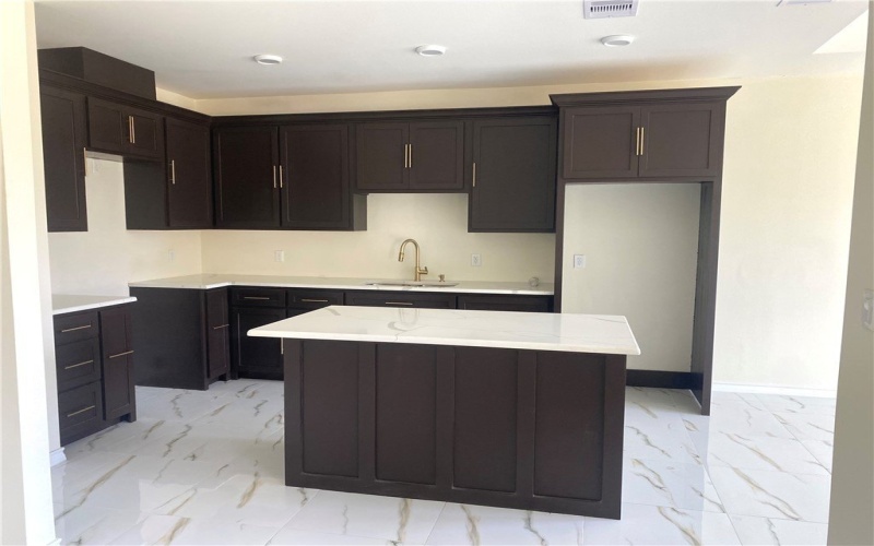 142 S 11 Street, Aransas Pass, TX 78336, 3 Bedrooms Bedrooms, ,2 BathroomsBathrooms,Residential,For Sale,142 S 11 Street,0,474143