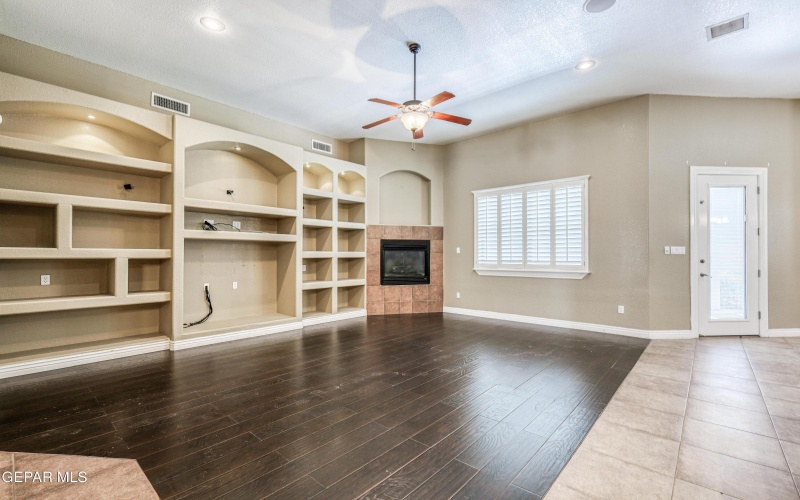 13574 EMERALD FALLS Drive, Horizon City, TX 79928, 4 Bedrooms Bedrooms, ,2 BathroomsBathrooms,Residential,For Sale,13574 EMERALD FALLS Drive,0,941523