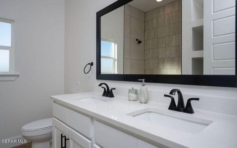 3800 Fix Place, El Paso, TX 79938, 4 Habitaciones Habitaciones , ,1 BañoBaños,Residential,En Venta,3800 Fix Place,0,941532