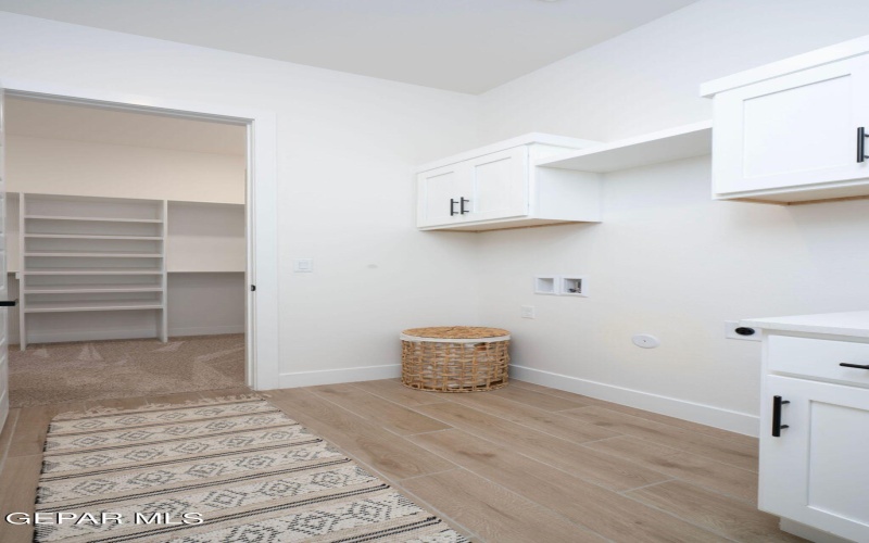 3800 Fix Place, El Paso, TX 79938, 4 Habitaciones Habitaciones , ,1 BañoBaños,Residential,En Venta,3800 Fix Place,0,941532