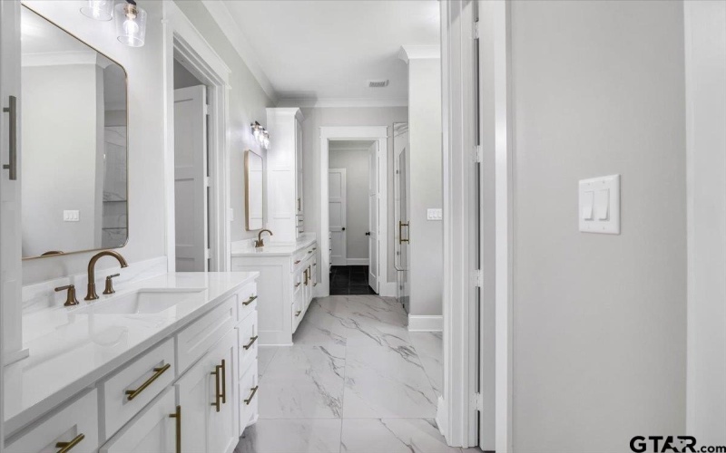 14848 Woodland Creek Dr., Tyler, TX 75706, 4 Bedrooms Bedrooms, ,3 BathroomsBathrooms,Residential,For Sale,14848 Woodland Creek Dr.,0,26004698