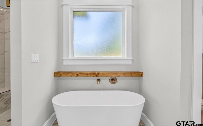 14848 Woodland Creek Dr., Tyler, TX 75706, 4 Bedrooms Bedrooms, ,3 BathroomsBathrooms,Residential,For Sale,14848 Woodland Creek Dr.,0,26004698