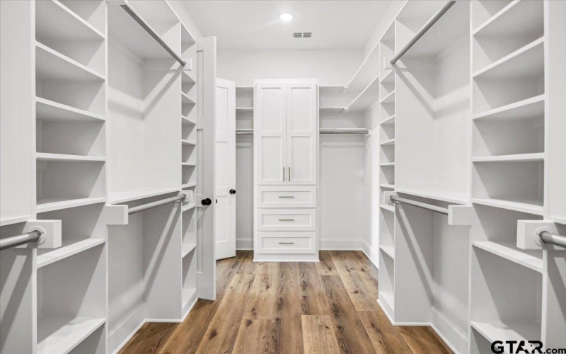 14848 Woodland Creek Dr., Tyler, TX 75706, 4 Bedrooms Bedrooms, ,3 BathroomsBathrooms,Residential,For Sale,14848 Woodland Creek Dr.,0,26004698