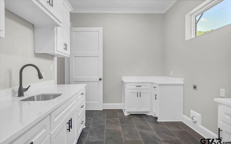 14848 Woodland Creek Dr., Tyler, TX 75706, 4 Bedrooms Bedrooms, ,3 BathroomsBathrooms,Residential,For Sale,14848 Woodland Creek Dr.,0,26004698