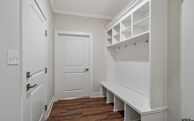 15055 High Country Acres Lane, Tyler, TX 75706, 3 Bedrooms Bedrooms, ,2 BathroomsBathrooms,Residential,For Sale,15055 High Country Acres Lane,0,26004712