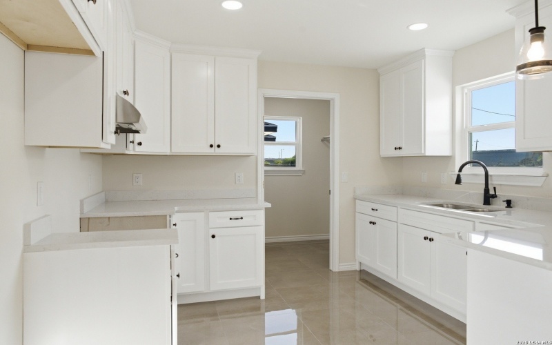 1090 Kifuri Street, Eagle Pass, TX 78852, 3 Bedrooms Bedrooms, ,2 BathroomsBathrooms,Residential,For Sale,1090 Kifuri Street,0,1954629